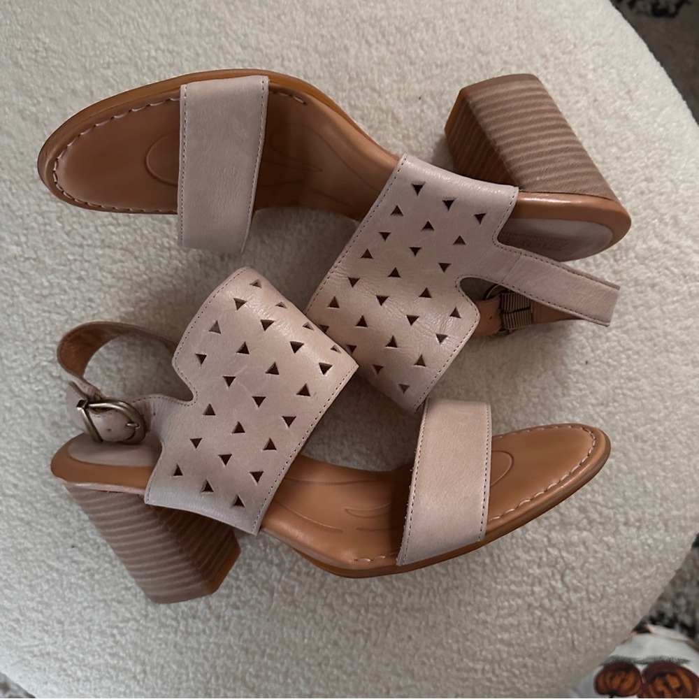 Born Hether Sandal